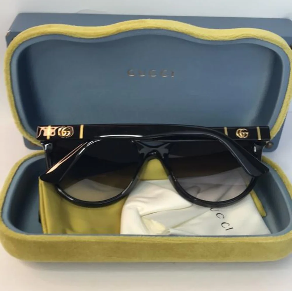 Authentic New Gucci GG0631SShiny Black Round  Sunglasses
